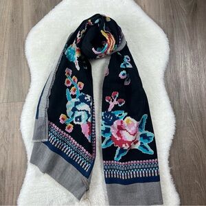 Inouitoosh floral wool scarf